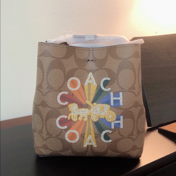 Coach Mini Town Bucket Bag Crossbody In Signature Canvas Coach Radial Ra… - Picture 7 of 12
